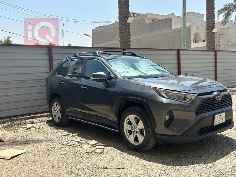 تويوتا راف 4